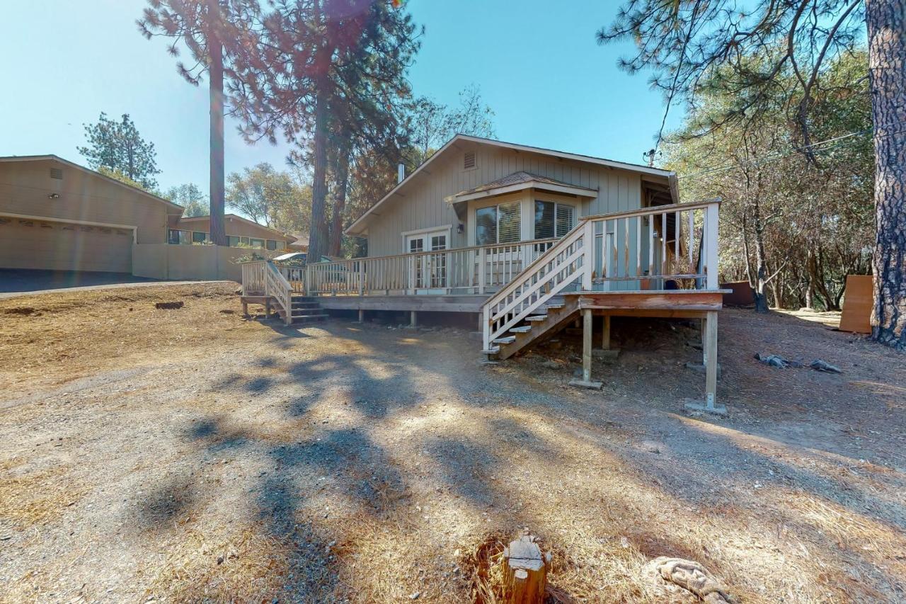 Holiday Chalet Groveland Exterior photo